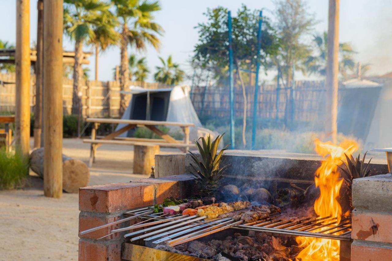 מלון אבו דאבי Bab Al Nojoum Hudayriyat Camp מראה חיצוני תמונה